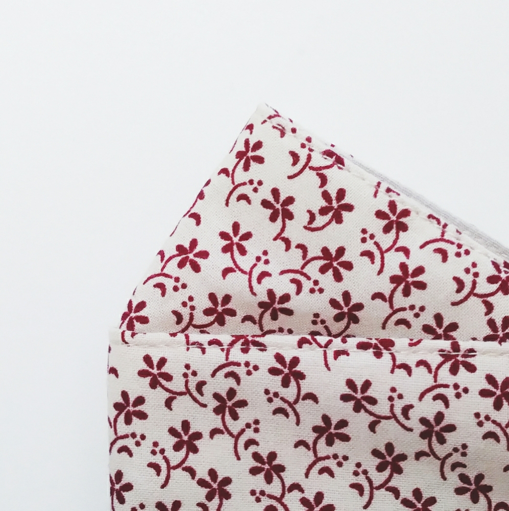 3D Flower Patterned Face Mask - Picture 3 of 7